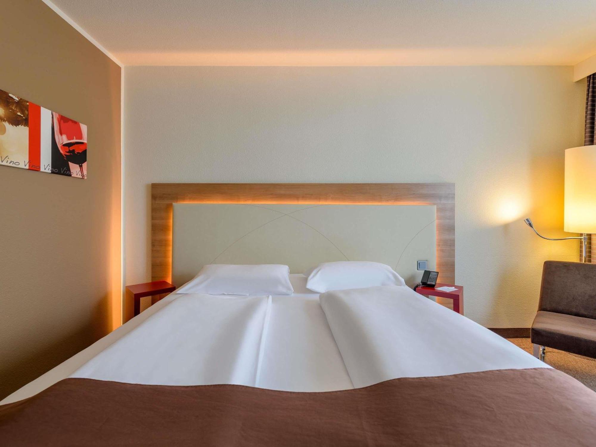 Standard Double Room King Size Bed
